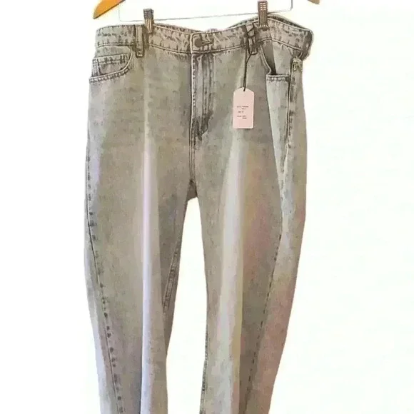 Twelve Jeans, size 30 with rhinestone back - Picture 2 of 6